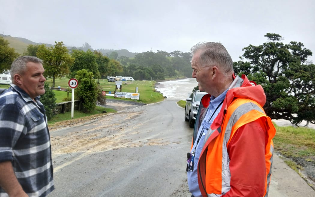 Whangārei mayor Ken Couper visits the damages areas around Ōakura.