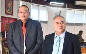 Former Tonga PM Hu'akavameiliku Siaosi Sovaleni, left, and the current Tongan PM Dr 'Aisake Eke.