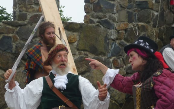 Graeme Cairns (centre) performs in Kaikoura