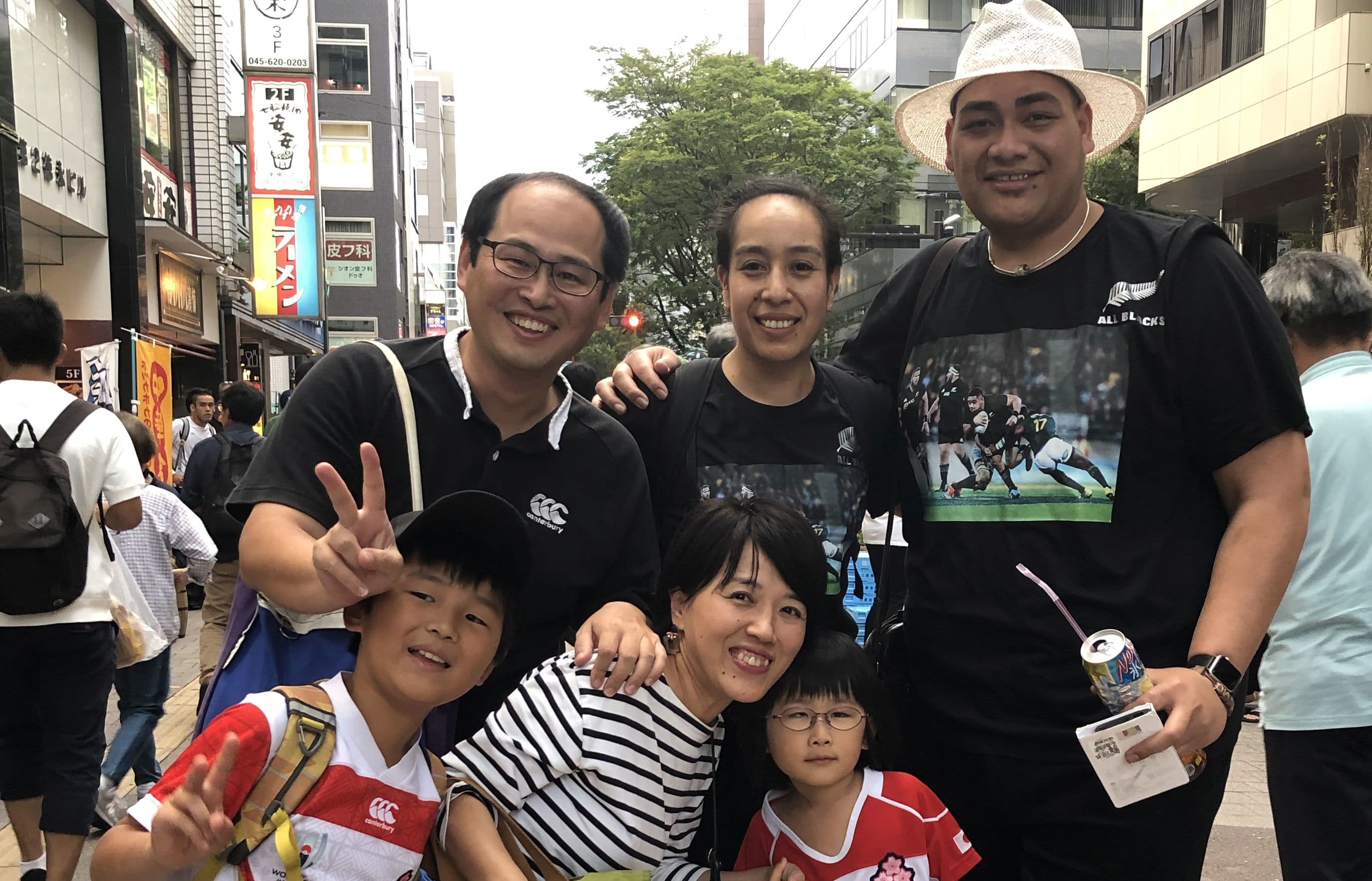 The Japanese family that came to the pair's rescue when they were lost.