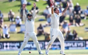 Black Caps Neil Wagner appeals successfully to trap Stuart Broad LBW to get the final wicket and win the test on Day 5.