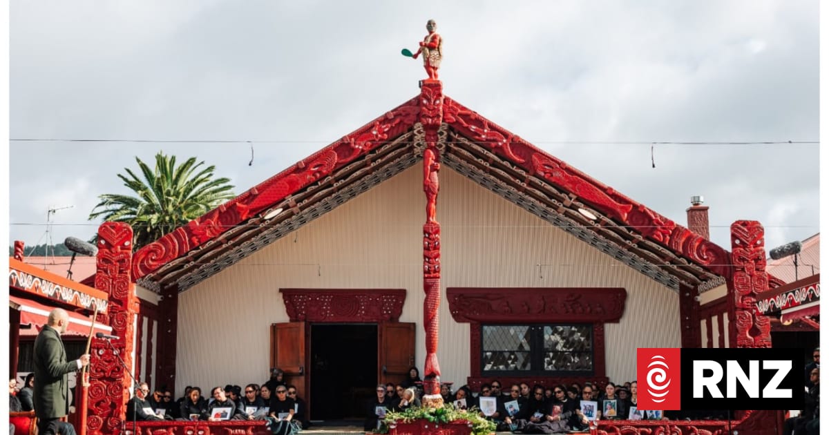Politicians urged to listen, not 'dangle lollies' at Koroneihana