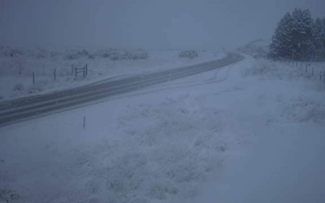 Snow on Monday morning at Gorge Hill on State Highway 94 between Te Anau and Mossburn.