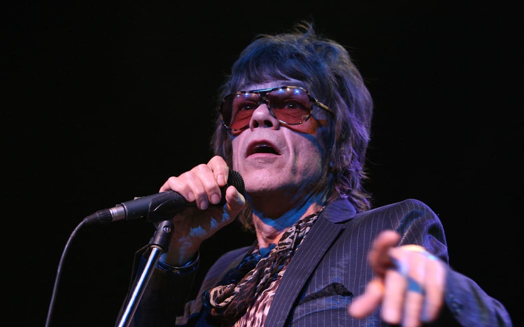 LOS ANGELES, CA - MAY 21: David Johansen of The New York Dolls Perform At The Henry Fonda Theatre on May 21, 2009 in Los Angeles, California.   Frazer Harrison/Getty Images/AFP (Photo by Frazer Harrison / GETTY IMAGES NORTH AMERICA / Getty Images via AFP)