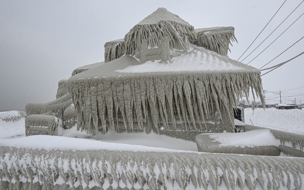 A house covered in ice in Buffalo city, New York state 26/12/22.