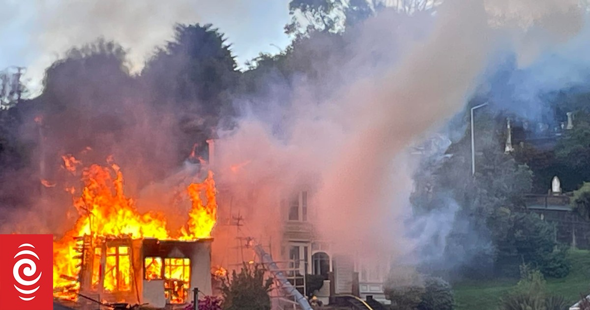 Fears remain people caught in derelict house fire in Dunedin - Vimarsana News