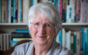 Fiona Kidman.