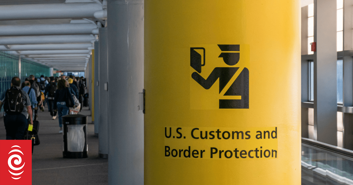 US social media entry requirement 'hypocritical' - Goff