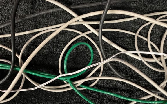 messy cables
