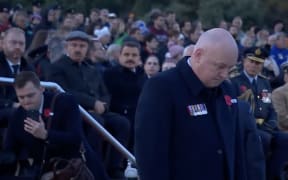 Prime Minister Christopher Luxon lays a wreath at Gallipoli, Turkey on Anzac Day 2025.