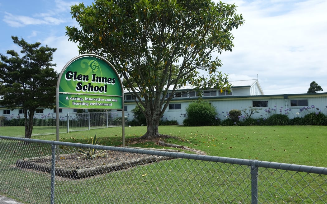 Glen Innes School
