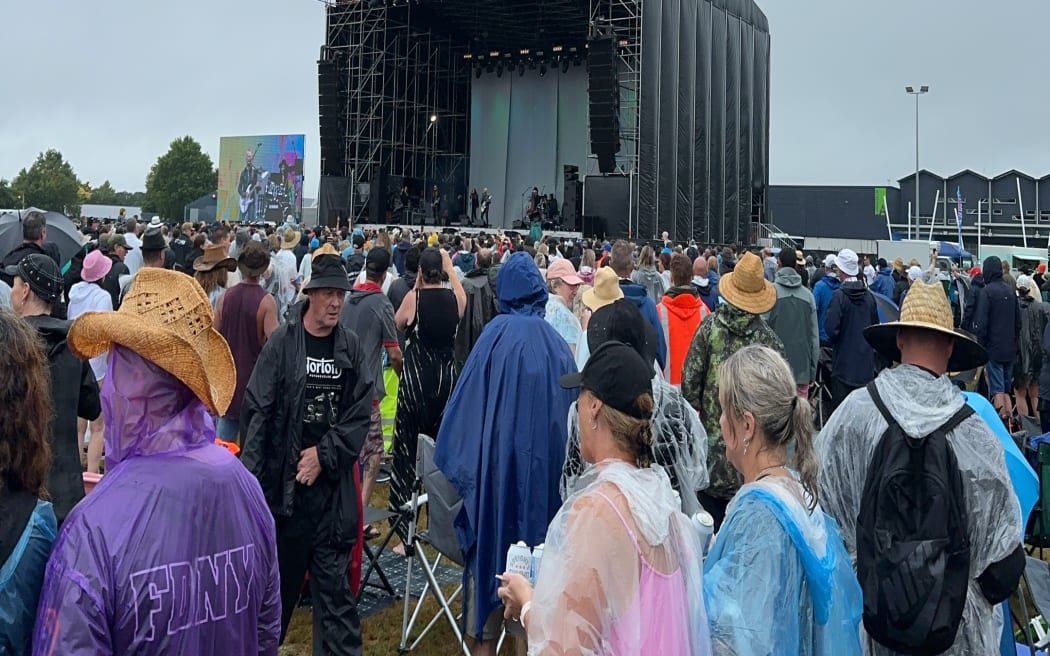 The Simple Minds concert in Hamilton's Claudelands Oval - part of the Summer Concert Series - was evacuated before the end due to hazardous conditions and lightning on the evening of 28 January, 2024.