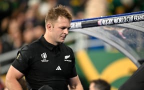 A dejected Sam Cane (captain) of New Zealand after a red card. Rugby World Cup France 2023, New Zealand All Blacks v South Africa FInal match at Stade de France, Saint-Denis, France on Saturday 29 October 2023. Photo credit: Andrew Cornaga / www.photosport.nz