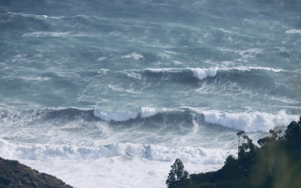 Piha waves, ocean, sea, rough, tide