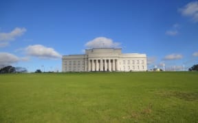 A view of Auckland Museum from Auckland Domain.