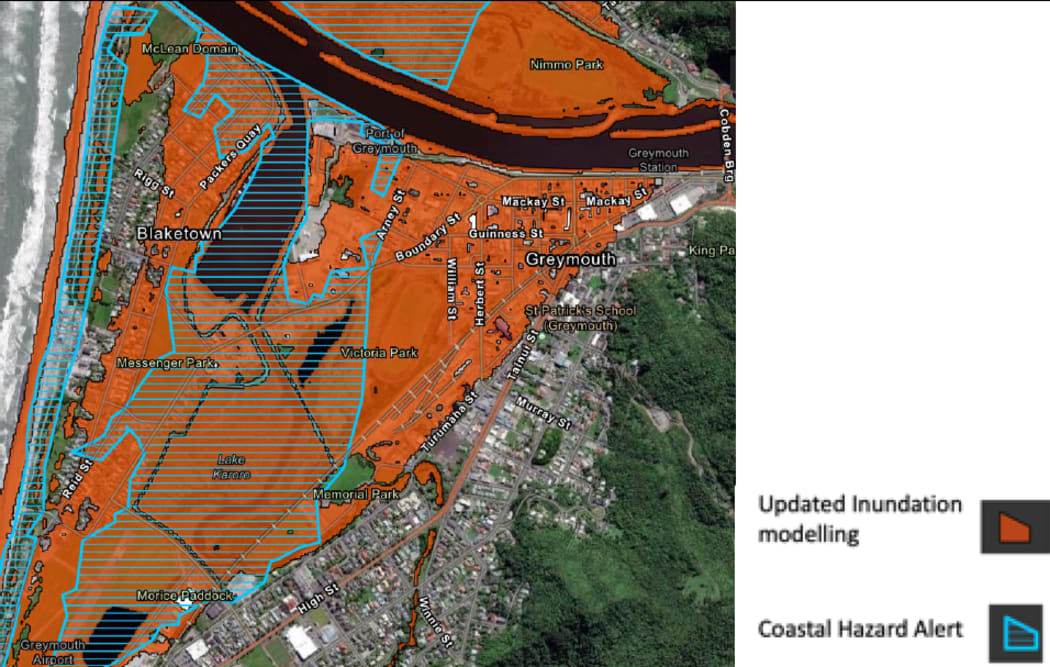 Comparison of TTPP Coastal Hazard Overlays (blue hash) with the Updated NIWA Inundation Modelling in red covering the Greymouth CBD.