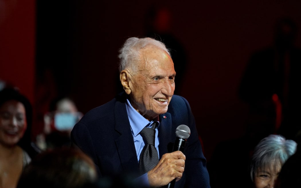 LOS ANGELES, CALIFORNIA - MAY 31: Honoree Frank Gehry speaks during the MOCA Gala 2025 at The Geffen Contemporary at MOCA on May 31, 2025 in Los Angeles, California.   Presley Ann/Getty Images for The Museum of Contemporary Art (MOCA/AFP) (Photo by Presley Ann / GETTY IMAGES NORTH AMERICA / Getty Images via AFP)