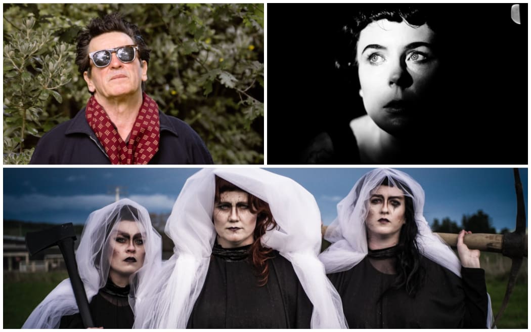 Barry Saunders, Motte and Hex