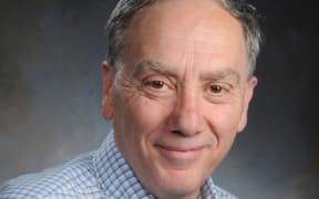 Dr Mario Livio
