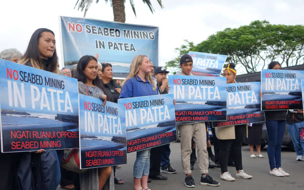 Busloads of people protested outside the Environmental Protection Agency hearing to consider Trans Tasman Resources’ seabed mining application.