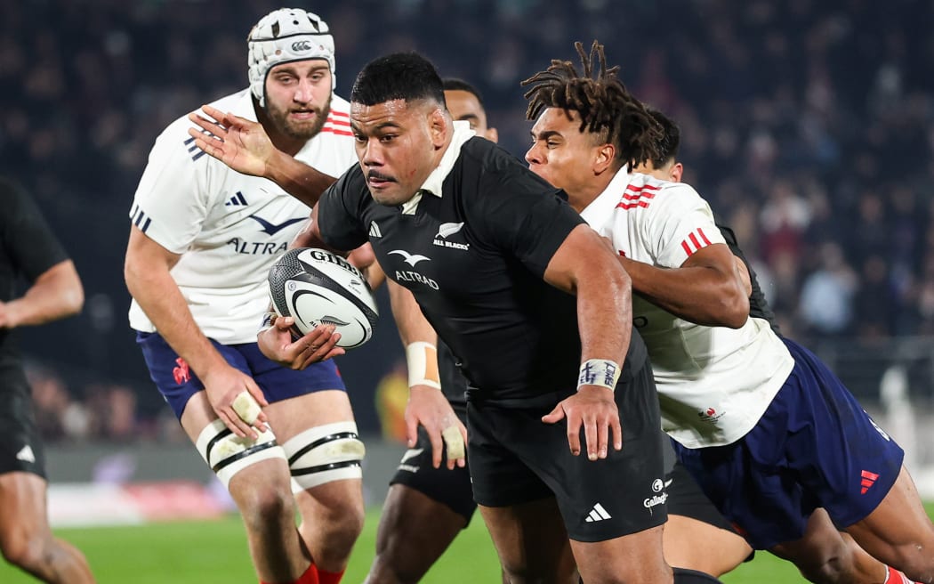 Samisoni Taukei'aho in action against France.