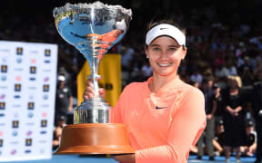 Lauren Davis with the trophy after winning the Singles Final of the ASB Classic