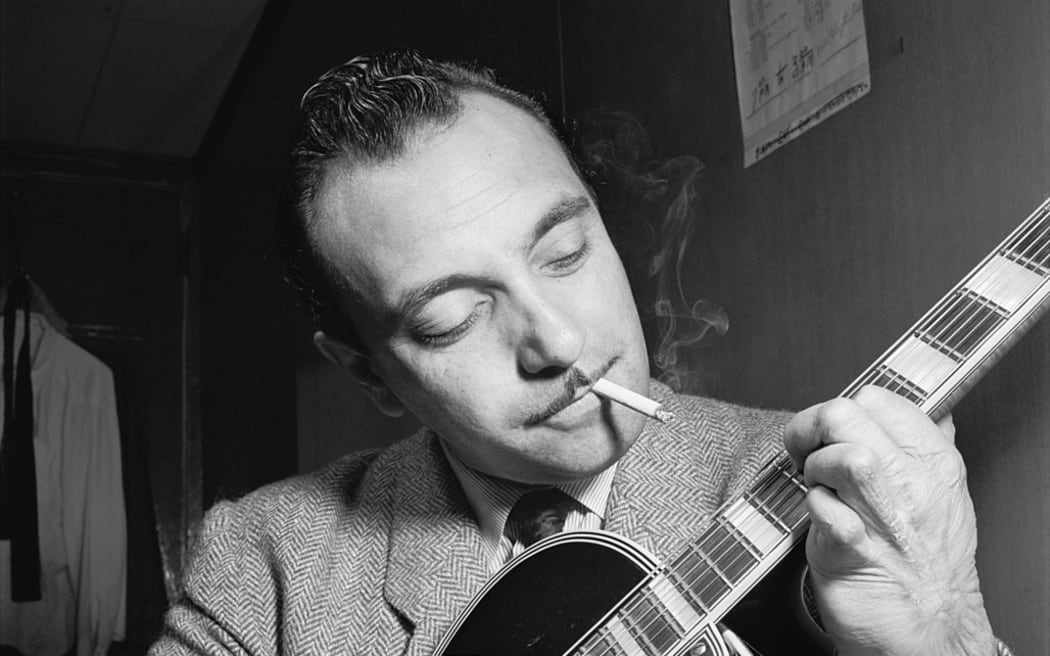 Django Reinhardt, 1946.