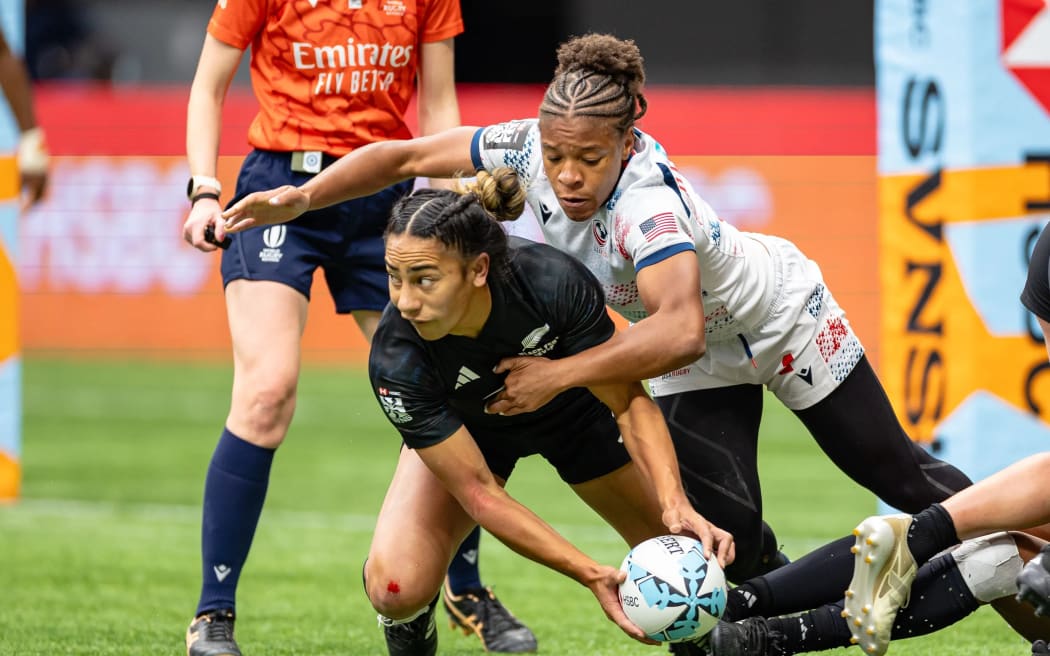 Black Ferns Sevens claim three straight wins in Pool A to clinch semi-final showdown with the USA, with Australia facing Fiji. 14 March 2026