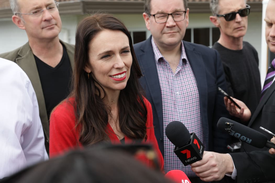 Jacinda speaks to media at her Auckland home the morning after the election