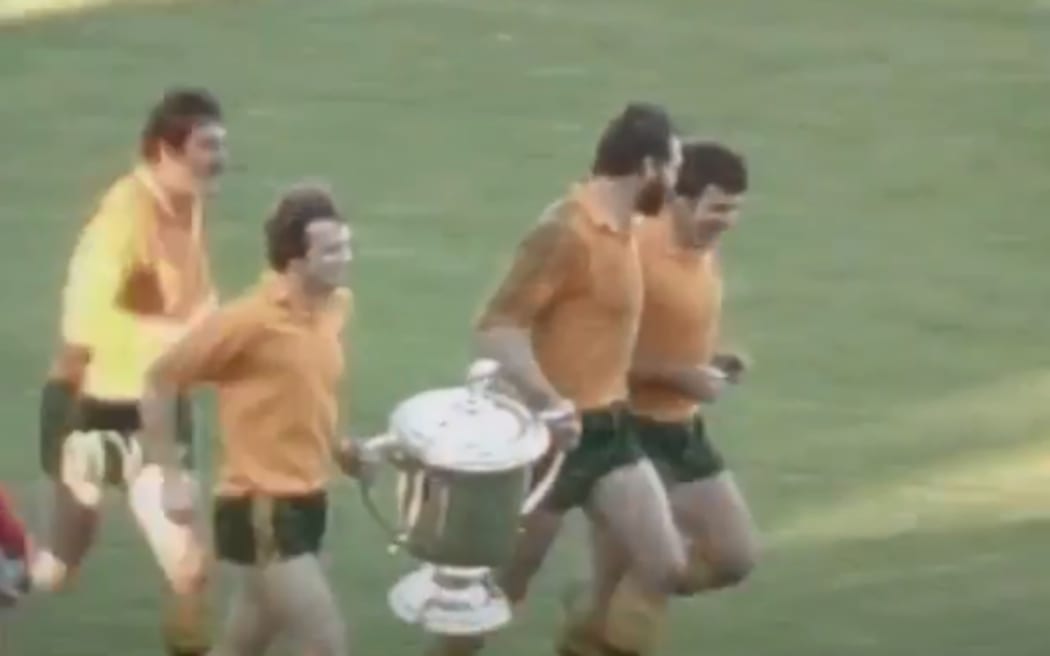 The Wallabies take a lap of honour after beating the All Blacks for the Bledisloe in 1979.
