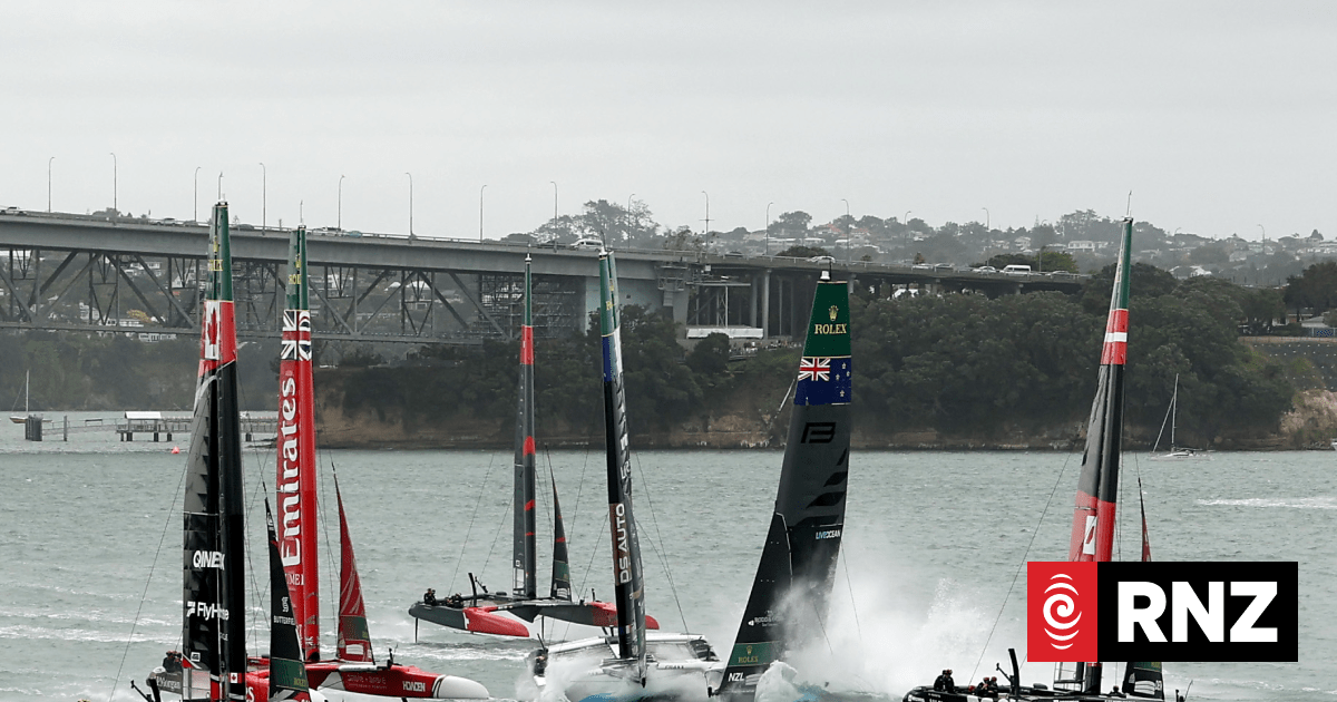 SailGP: Black Foils collides with France, two sailors including one Kiwi injured