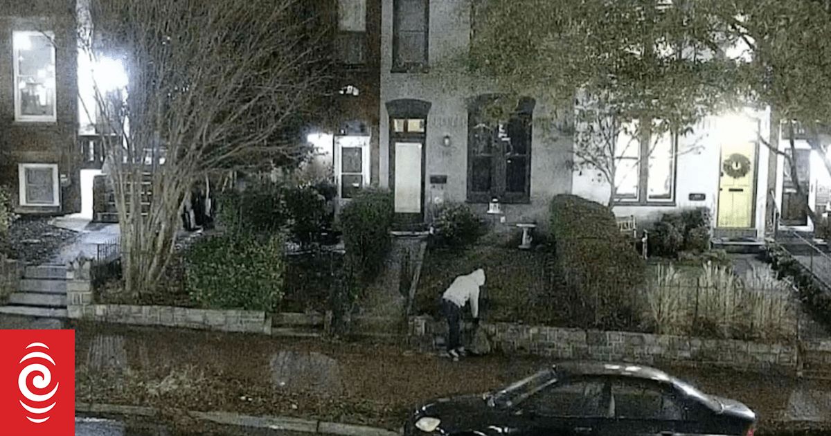 FBI makes arrest in DC pipe bomber investigation, sources say