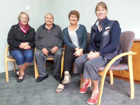 A photo from left to right of Violet Keen, Neville Keen, Judy Geary and Sonia Richardson