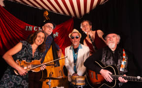 Dunedin band, Skin and Bone