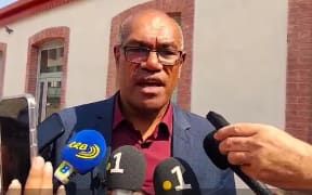 New Caledonia’s newly-installed government has elected pro-France Alcide Ponga as its President.