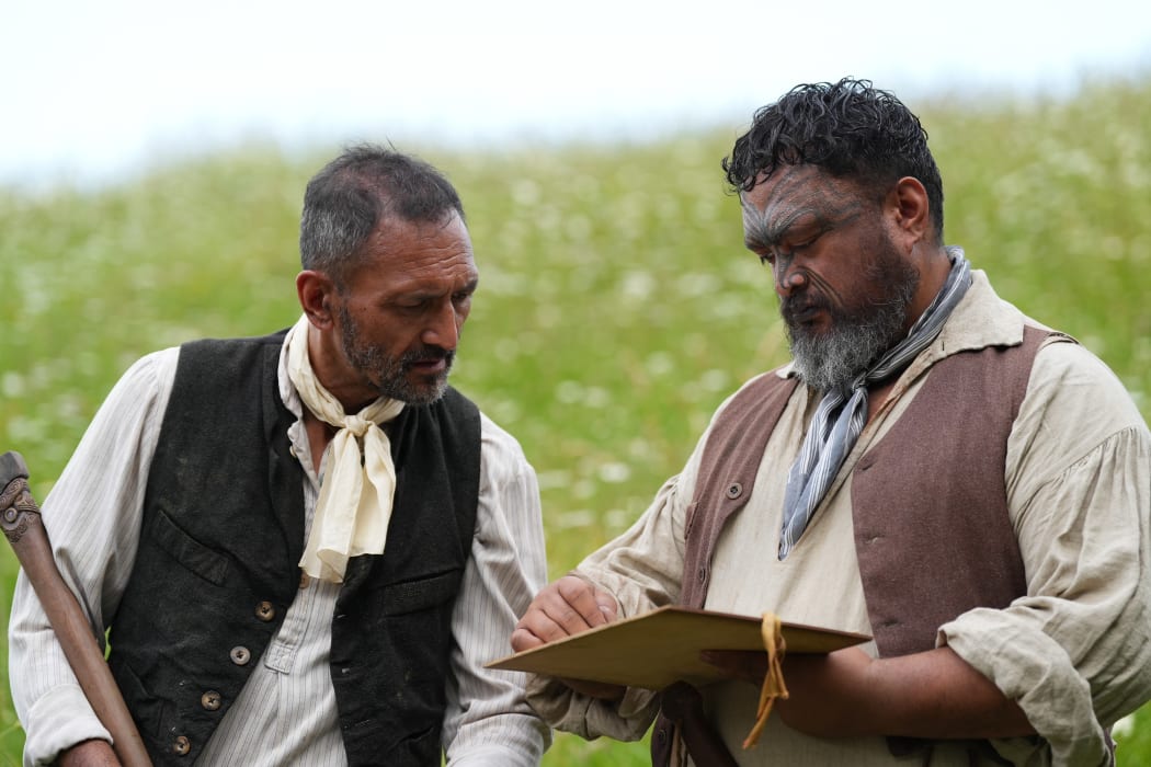 Māori planning the pā build