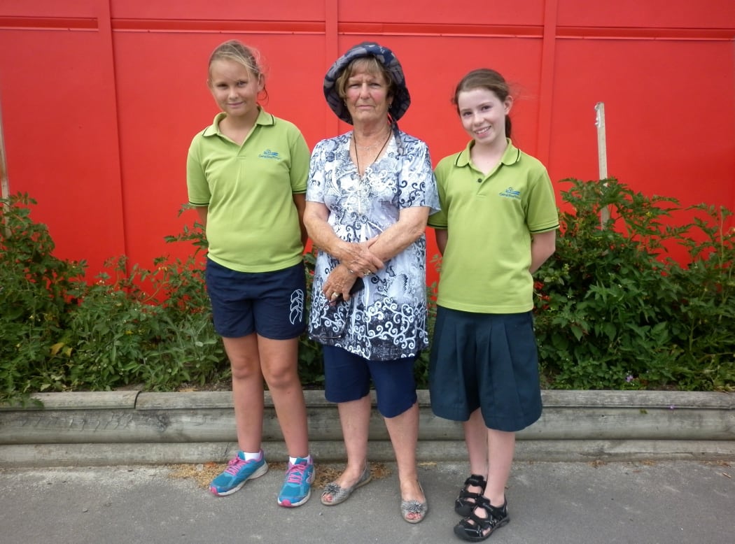 Amy Pennington, Judy Pemberton and Olivia Chapman at Geraldine Primary School.