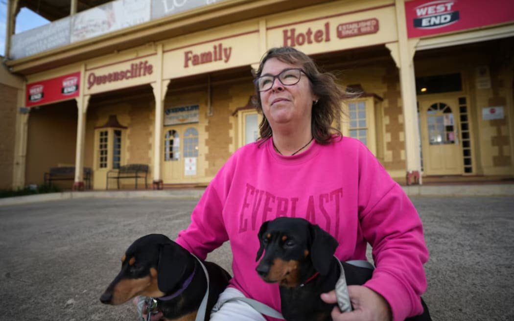 A dachshund owner herself, Debbie was one of many locals who helped look for Valerie.