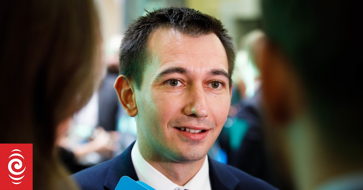 Māori wards ultimatum for councils as coalition government imposes referendums - Vimarsana News