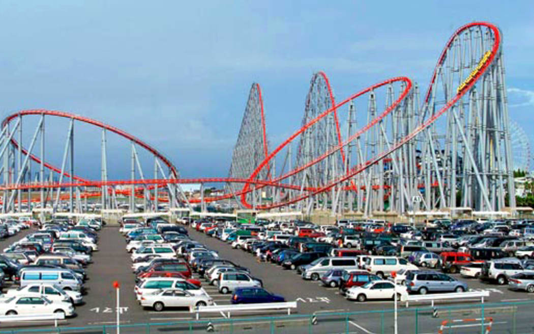 Steel Dragon 2000, Japan.