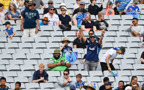 Fans watch the action, 
Blues v Highlanders, Super Rugby Aotearoa. Eden Park, Auckland. New Zealand. Sunday 14 March 2021. Â© Copyright Photo: Andrew Cornaga / www.photosport.nz