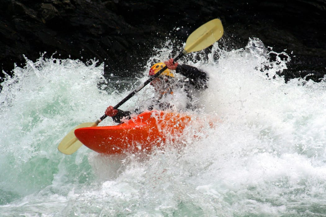 241822 - a kayaker