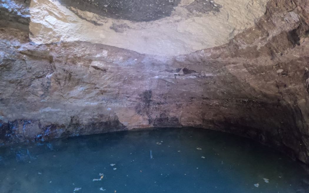 Part of State Highway 29A in Tauranga is closed after a three metre-deep tomo, or cavity, was discovered beside the road.
