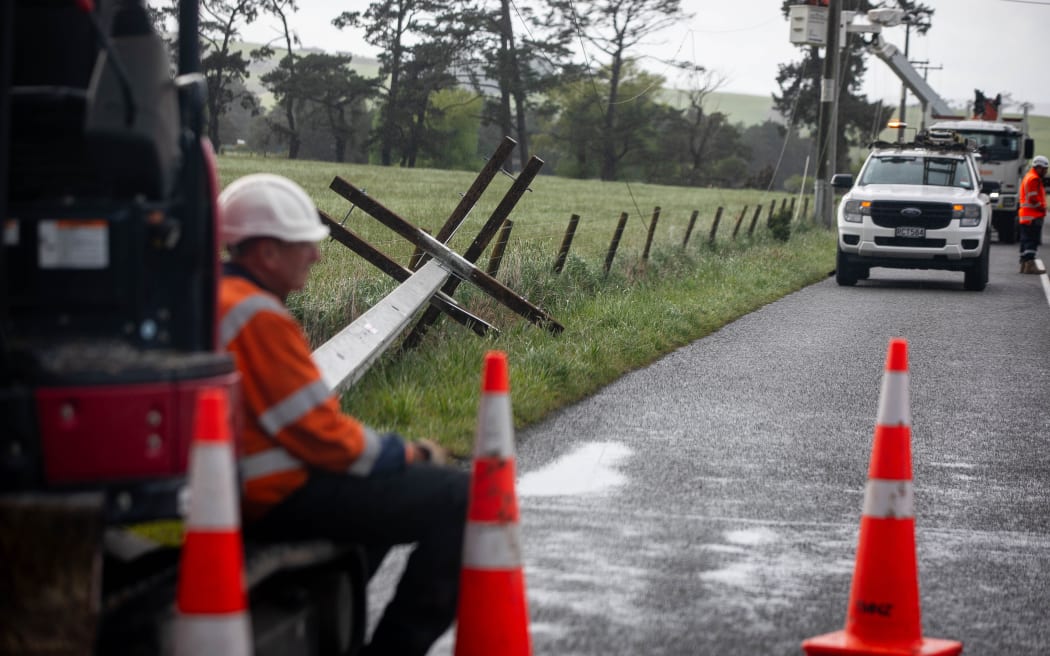 Carterton powerlines down