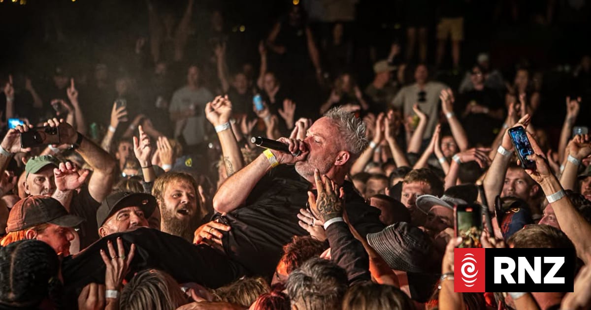 Blindspott cancels Auckland show after singer lands in hospital