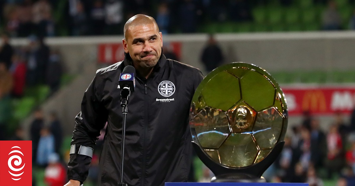 Superstitious Phoenix coach worries about 'kryptonite' trophy being on sideline - Vimarsana News