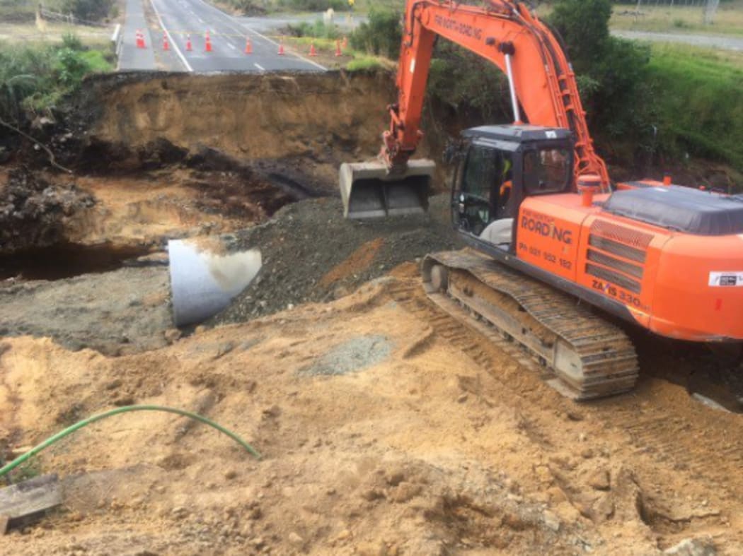 Work is underway to reopen the road on SH1 in Pukenui