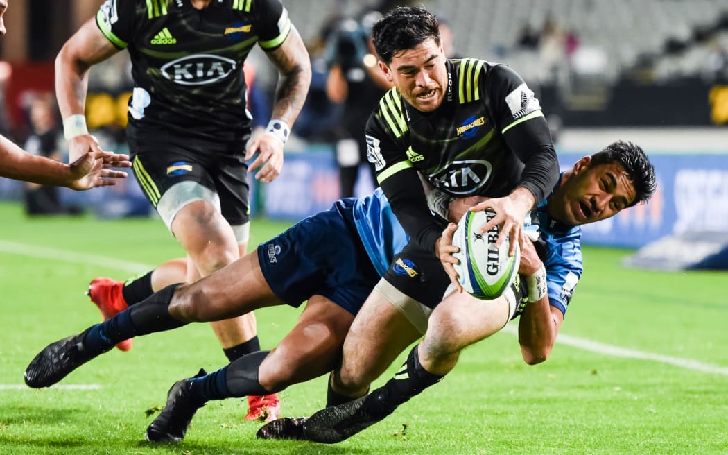 Nehe Milner Skudder scores against the Blues.