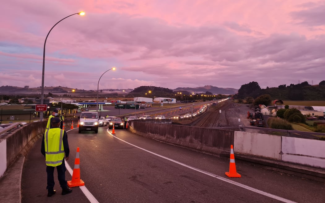 Traffic at Mercer checkpoint - Auckland border at level 3. 
Photo taken on morning of 1/03/2021