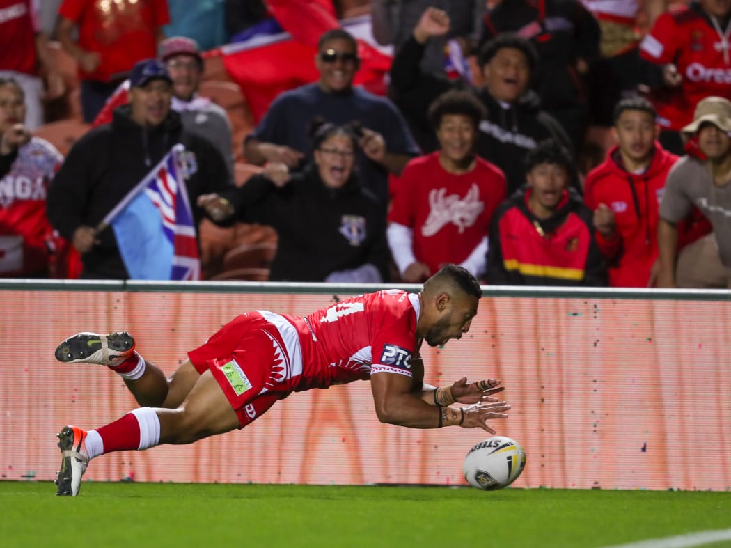 Sione Katoa scored a stunning try in the final play of the first half.